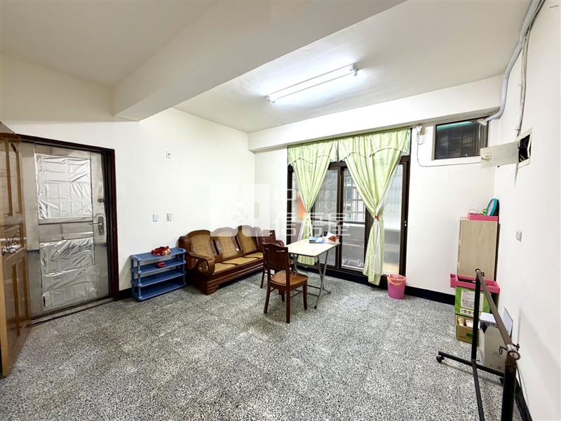 平鎮國中低樓層三房美寓房屋室內格局與周邊環境