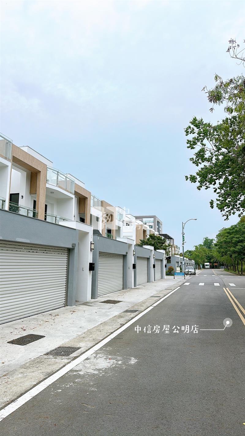 大面寬雙車庫別墅 大埔美工業區大智匯A1房屋室內格局與周邊環境