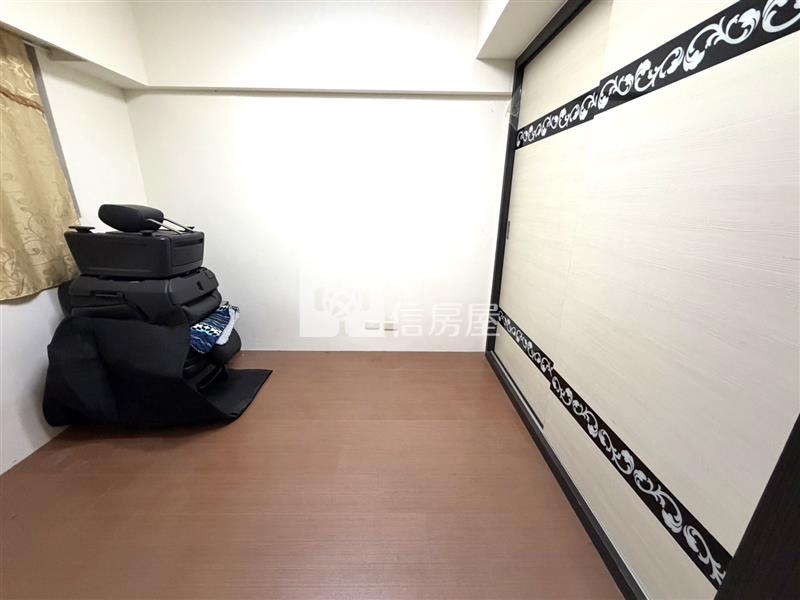 專-中壢好市多邊間大地坪雙車位透天房屋室內格局與周邊環境