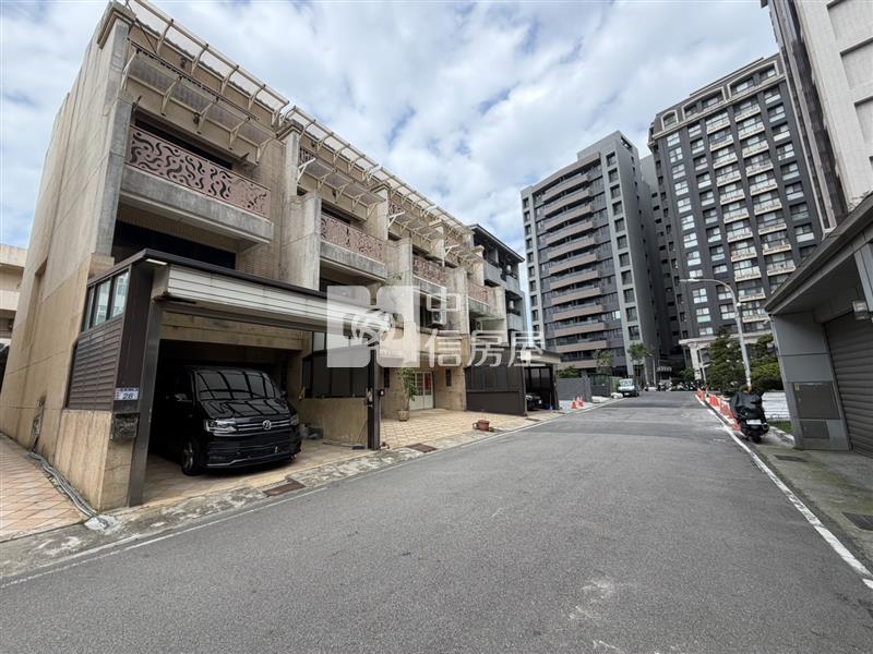 專-中壢好市多邊間大地坪雙車位透天房屋室內格局與周邊環境