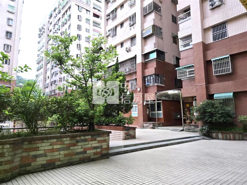竹東超大戶華廈房屋室內格局與周邊環境
