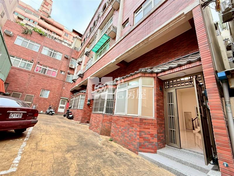 青年高中震後別墅房屋室內格局與周邊環境