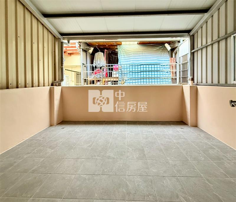 青年高中震後別墅房屋室內格局與周邊環境
