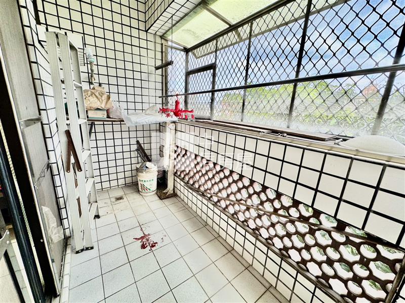 【安家】義興國小採光電梯3房第一家庭房屋室內格局與周邊環境