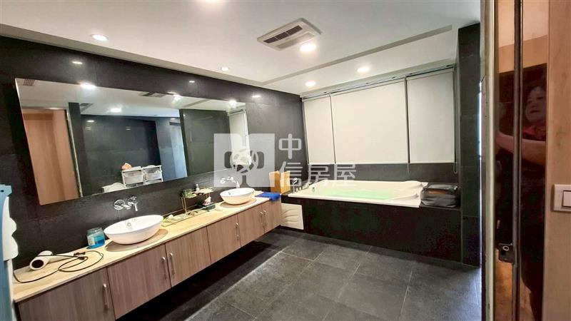 美群國小臨路透店房屋室內格局與周邊環境