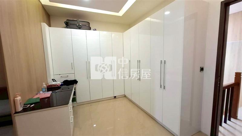 美群國小臨路透店房屋室內格局與周邊環境