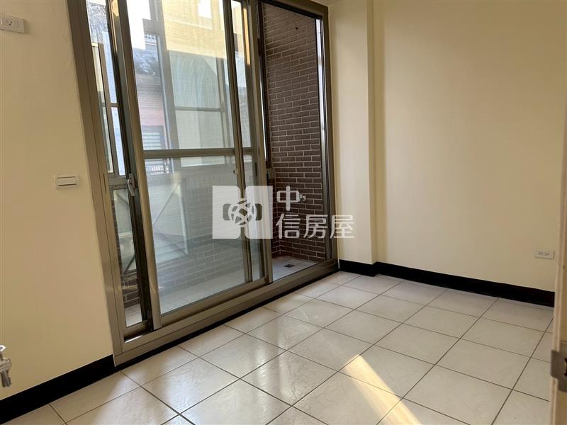 近高鐵南路椰城別莊別墅房屋室內格局與周邊環境
