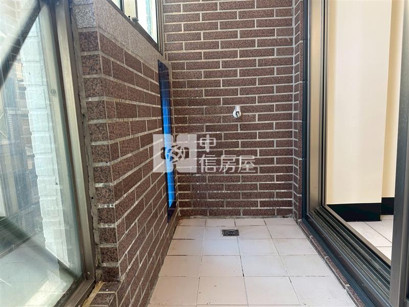 近高鐵南路椰城別莊別墅房屋室內格局與周邊環境