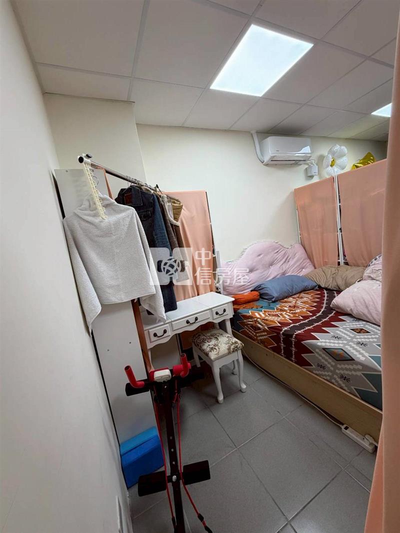 ●九如邊間一樓店面房屋室內格局與周邊環境