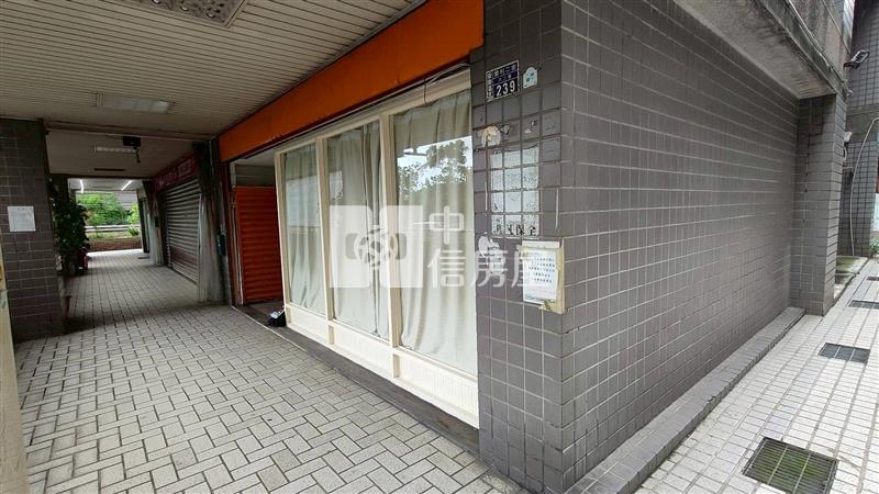 ●九如邊間一樓店面房屋室內格局與周邊環境