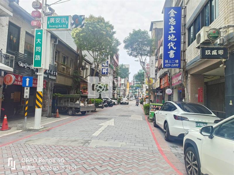 中壢市中心A22捷運站套房(F)房屋室內格局與周邊環境