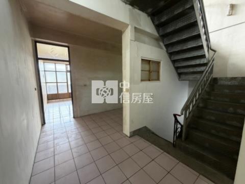 近台灣大道四段臨路透天房屋室內格局與周邊環境
