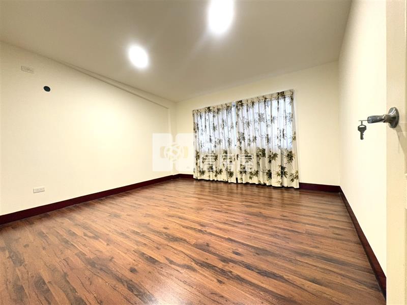 忠明國小孝親透天房屋室內格局與周邊環境