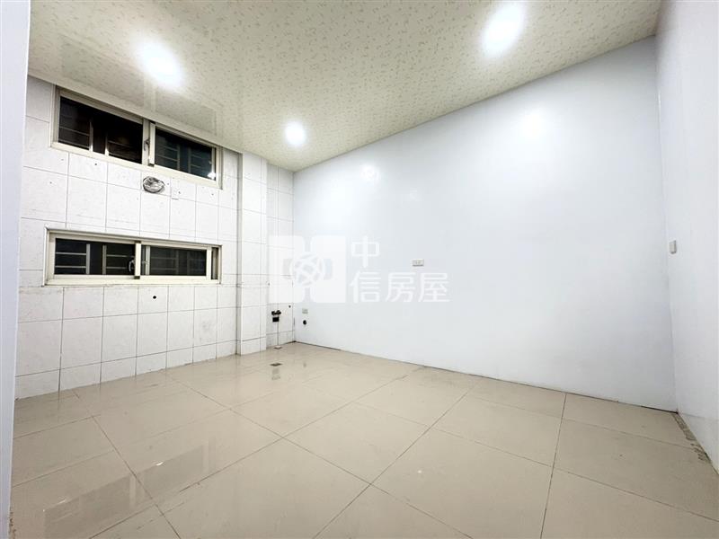 忠明國小孝親透天房屋室內格局與周邊環境