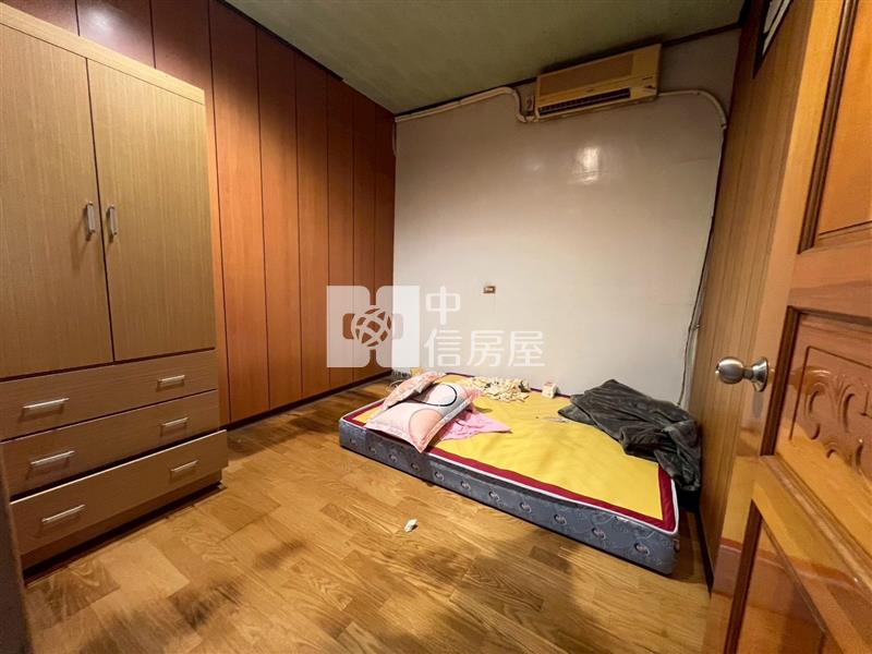 鑫聖中信-龍壽街透天店面房屋室內格局與周邊環境