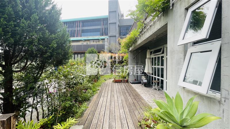 礁溪別墅區獨棟花園溫泉泳池別墅~層峰典藏房屋室內格局與周邊環境