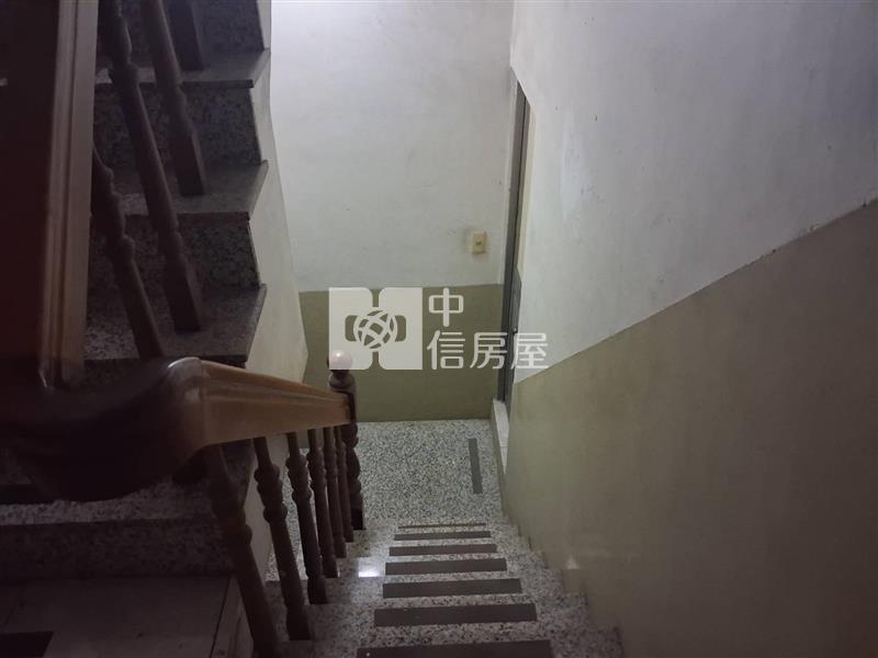 大昌義華商圈臨10米路店面透天房屋室內格局與周邊環境