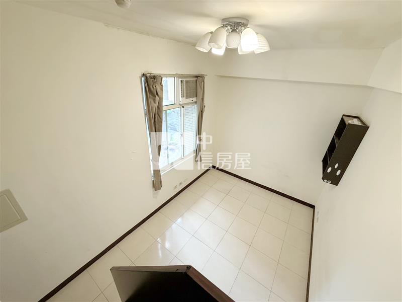 中原DOUBLE樓中樓式套房房屋室內格局與周邊環境