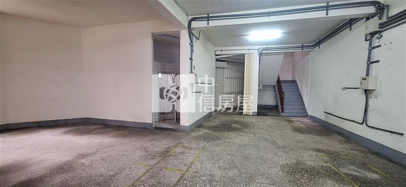 【奔馳】桃園區三角窗廠房房屋室內格局與周邊環境