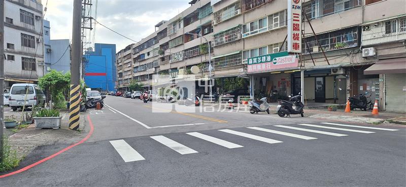 【奔馳】桃園區三角窗廠房房屋室內格局與周邊環境