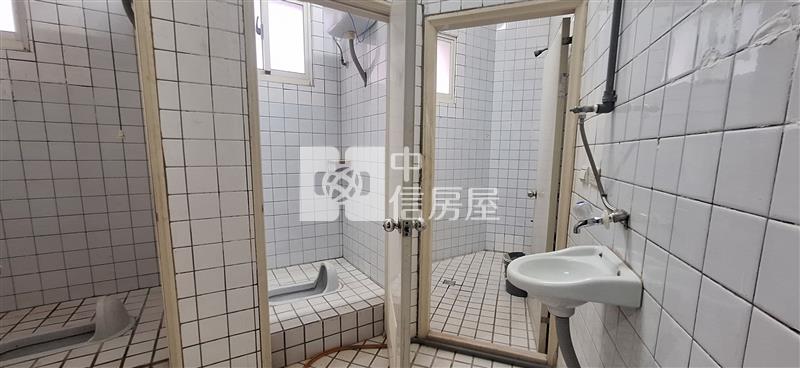 【奔馳】桃園區三角窗廠房房屋室內格局與周邊環境