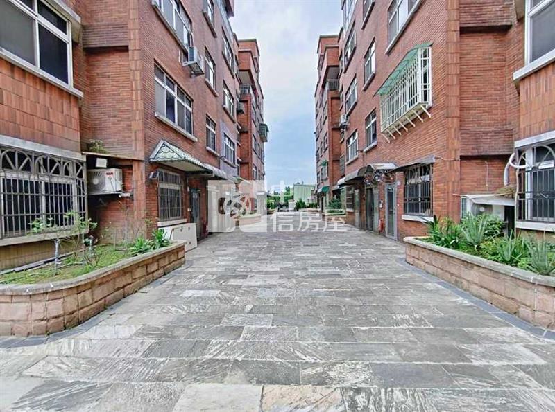 楊湖路湖適公寓四大房+車位房屋室內格局與周邊環境