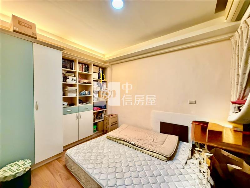 鑫聖中信-竹北市縣政五街電梯三房房屋室內格局與周邊環境