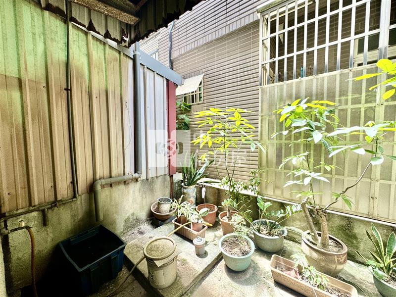 內壢高中透天-有貨梯房屋室內格局與周邊環境