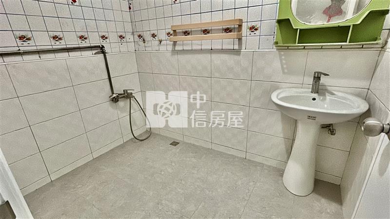內埔市場10米路店住房屋室內格局與周邊環境