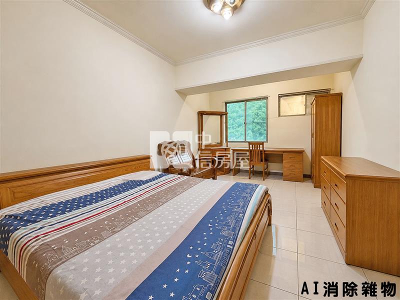 低總價上安路面公園店面房屋室內格局與周邊環境
