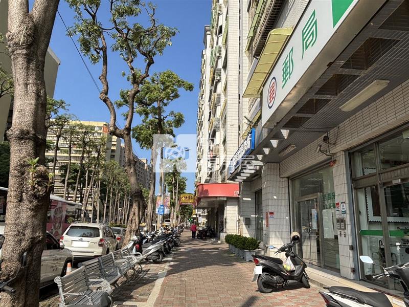 左營火車站翠華國宅邊間三房房屋室內格局與周邊環境