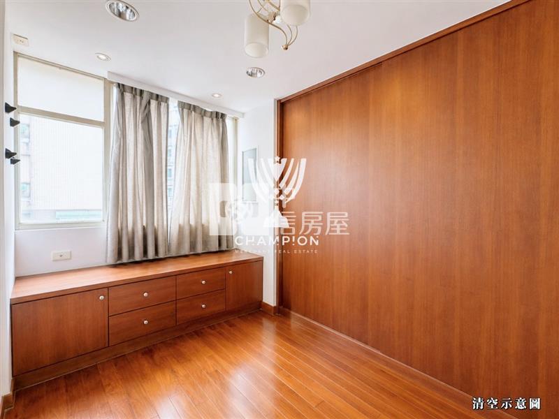 【冠軍商仲】綠葉山莊前區透天房屋室內格局與周邊環境