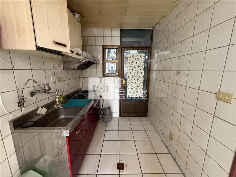 健康市場最俗3樓公寓房屋室內格局與周邊環境