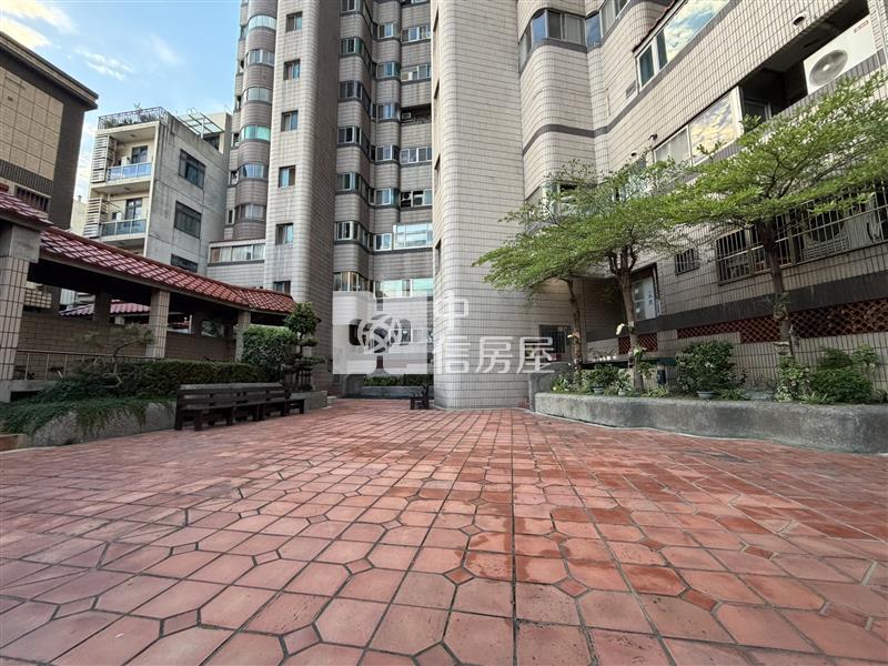 巨城龍大觀百坪大宅露臺戶房屋室內格局與周邊環境