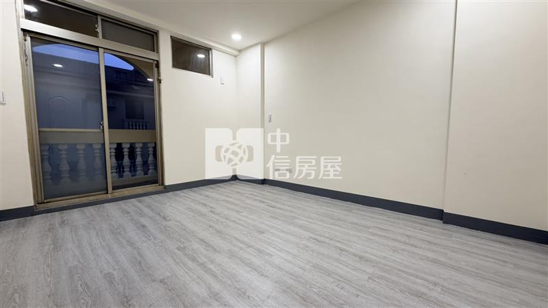 大坑商圈大地坪度假雙車別墅房屋室內格局與周邊環境