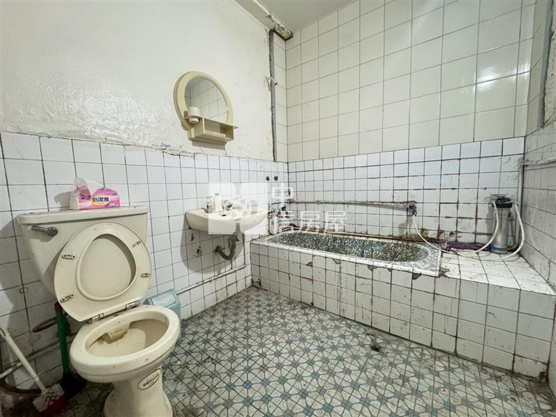南新街住店合一稀有一樓房屋室內格局與周邊環境