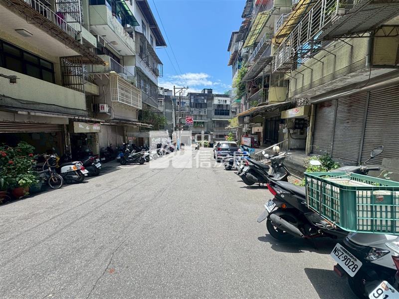南新街住店合一稀有一樓房屋室內格局與周邊環境