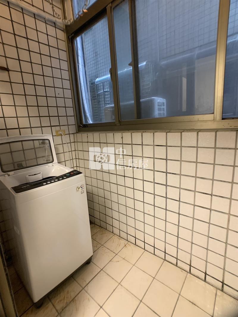 近中原商圈電梯低樓層4間美套房房屋室內格局與周邊環境
