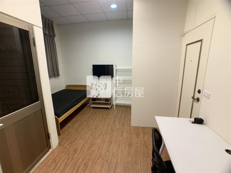 近中原商圈電梯低樓層4間美套房房屋室內格局與周邊環境