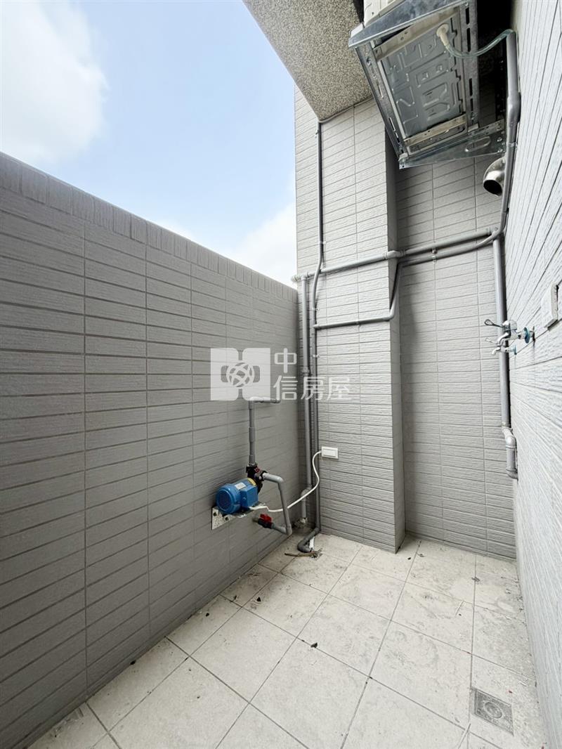 弘光靜宜綠活HOUSE前院車庫全新別墅房屋室內格局與周邊環境