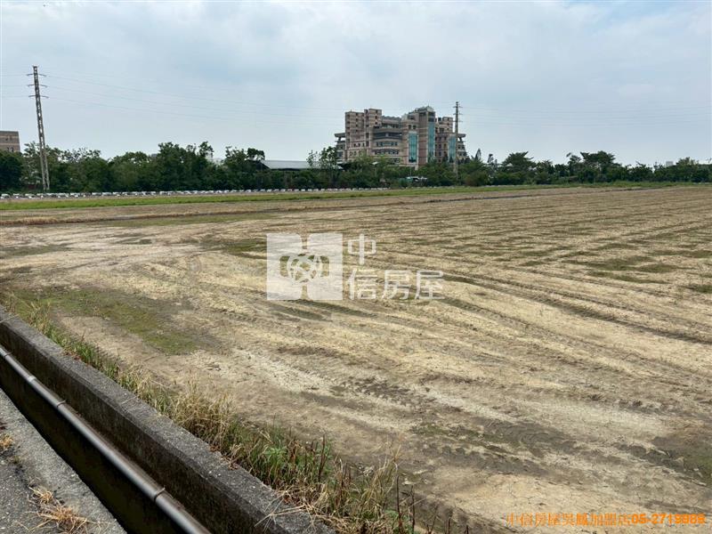 嘉義縣政府旁重劃區農地房屋室內格局與周邊環境