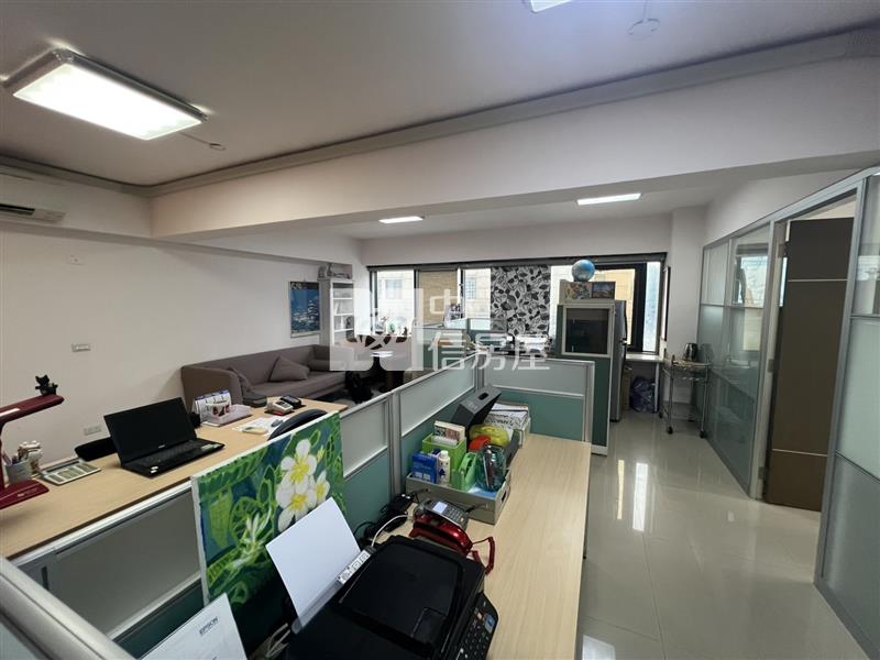 西區河畔辦公室房屋室內格局與周邊環境