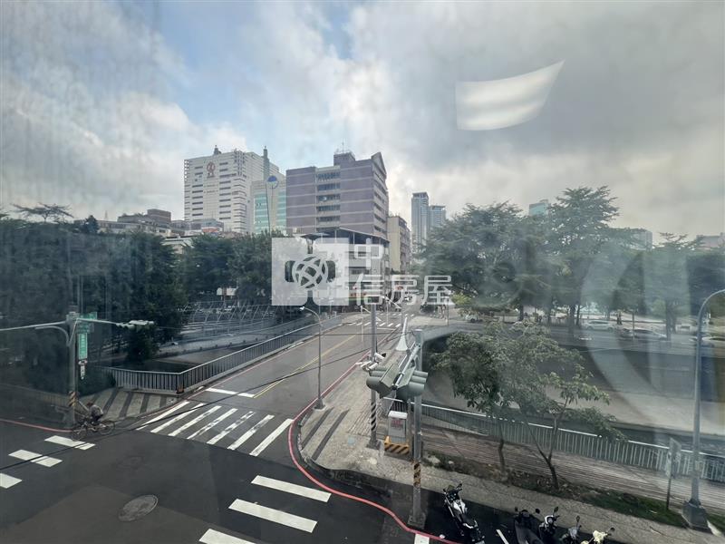西區河畔辦公室房屋室內格局與周邊環境