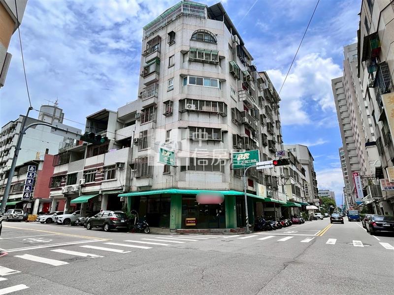 14期旁旅順路美三房附車位房屋室內格局與周邊環境