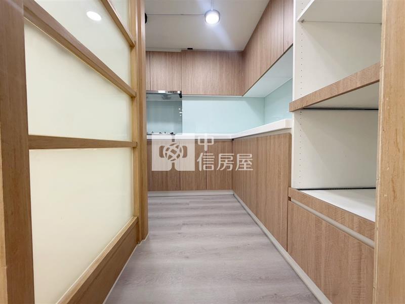 14期旁旅順路美三房附車位房屋室內格局與周邊環境