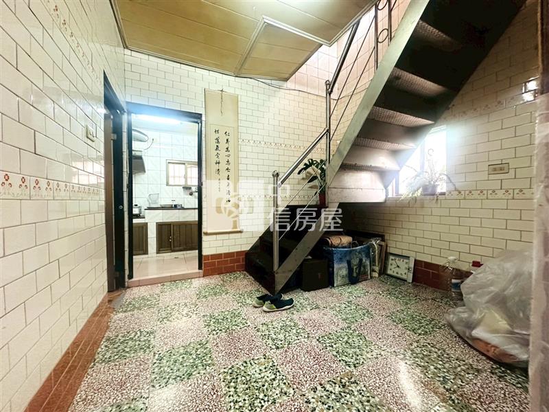 F-29僑愛建地房屋室內格局與周邊環境
