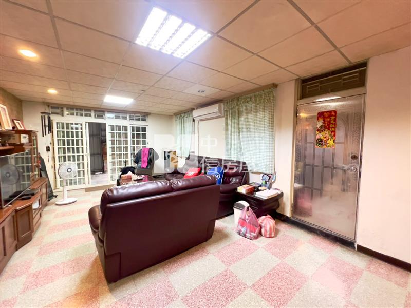 桃園夜市一樓公寓房屋室內格局與周邊環境