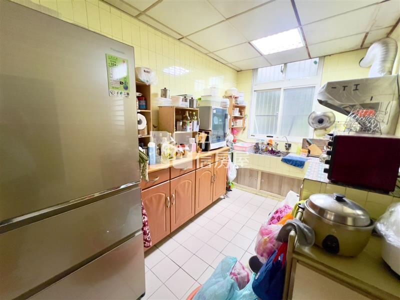 桃園夜市一樓公寓房屋室內格局與周邊環境
