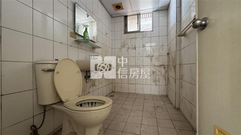 屏東房屋《潮州面寬車墅透天》房屋室內格局與周邊環境