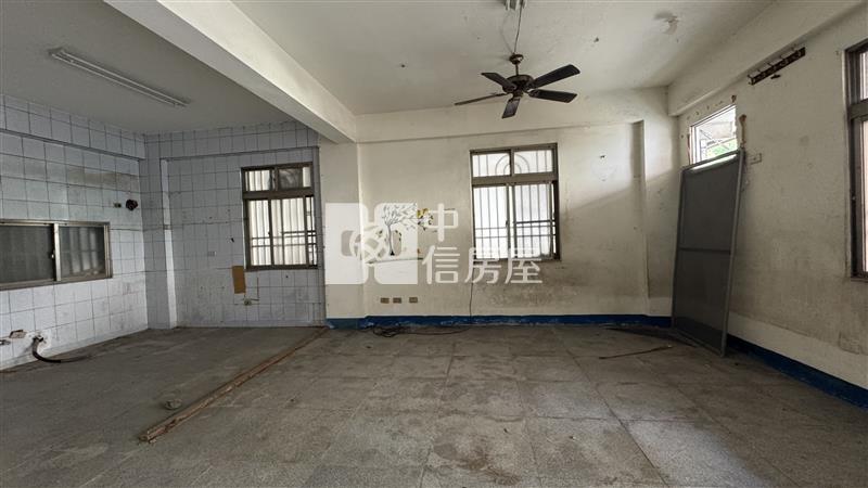 屏東房屋《潮州面寬車墅透天》房屋室內格局與周邊環境